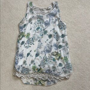 Via signoria Floral Sleeveless Top - White and Green